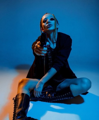 Любовь, 23 года